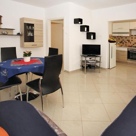 Awesome Apartment In Pula With Wifi Exterior photo