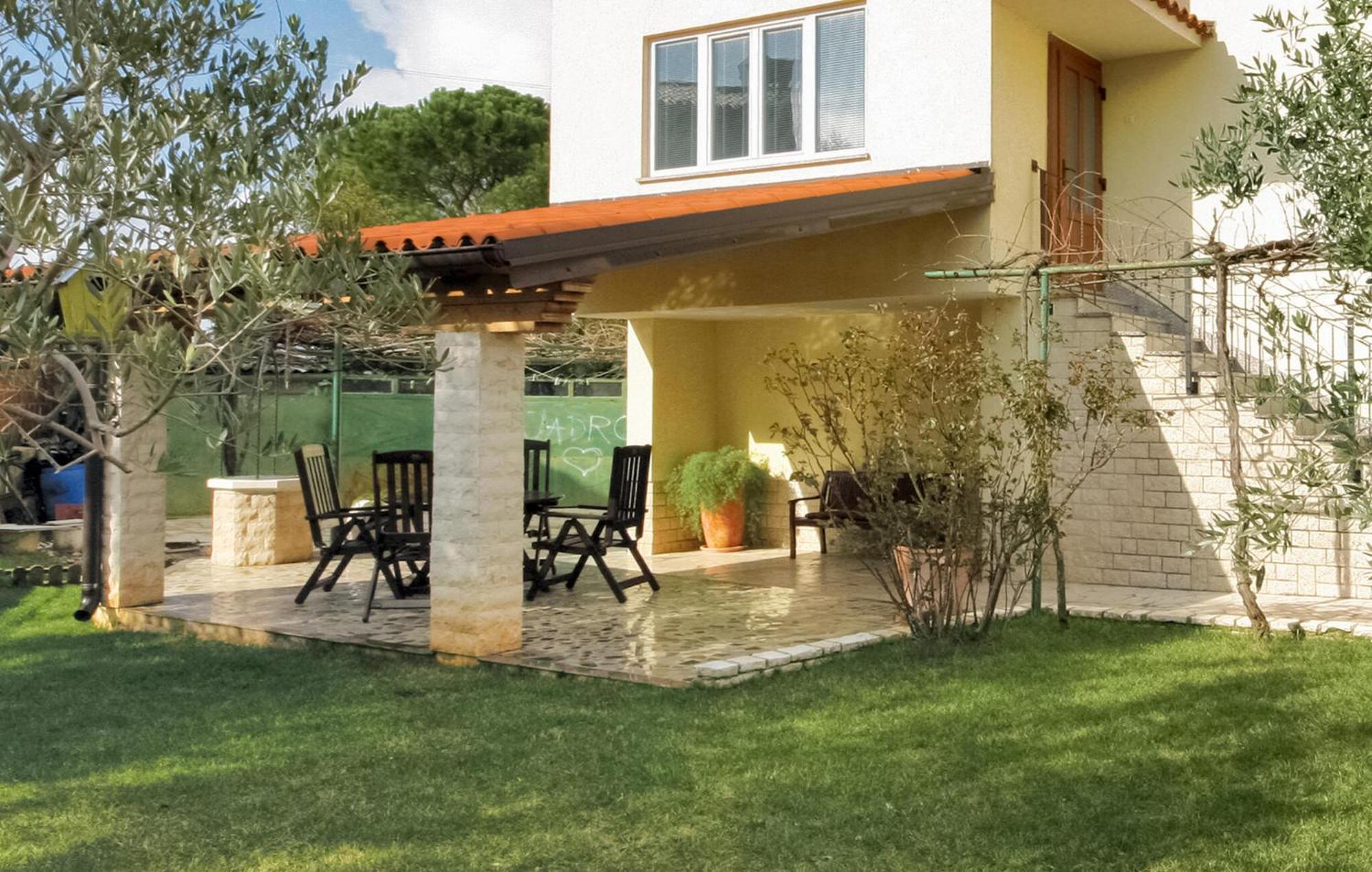 Awesome Apartment In Pula With Wifi Exterior photo