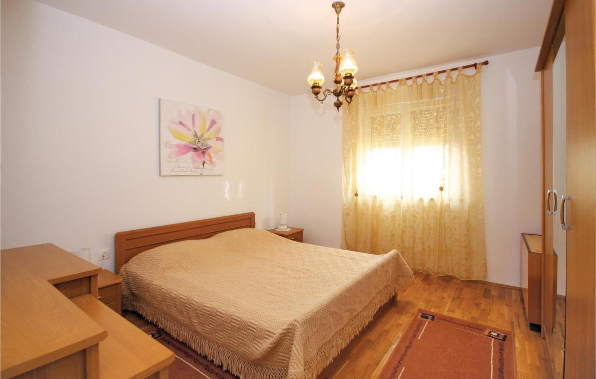 Awesome Apartment In Pula With Wifi Exterior photo